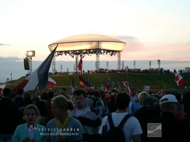 Gottesdienst auf dem Papsthügel 